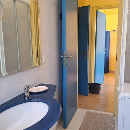 - Alveare Sul Blue Apartment Lerici