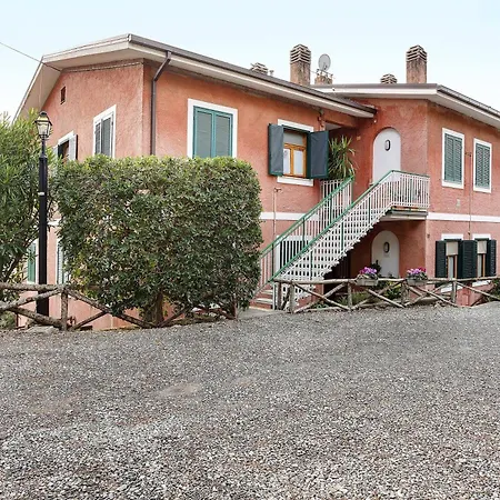 Apartman - Alveare Sul Blue Lerici