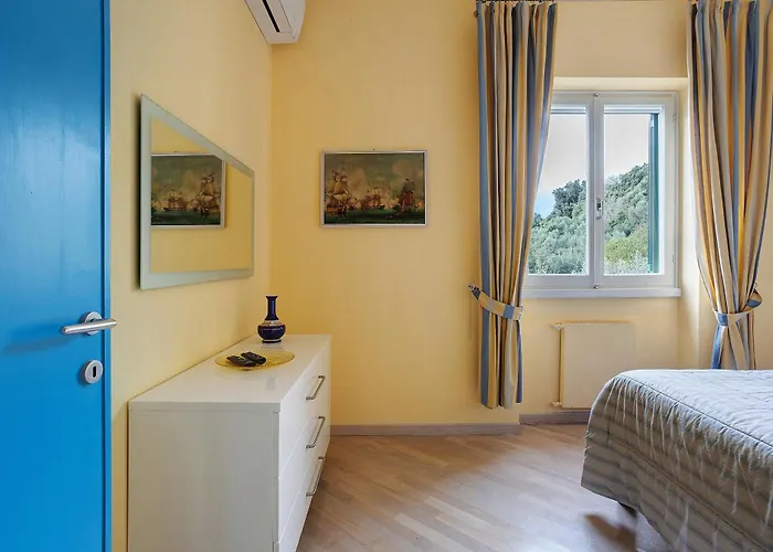 - Alveare Sul Blue * Lerici